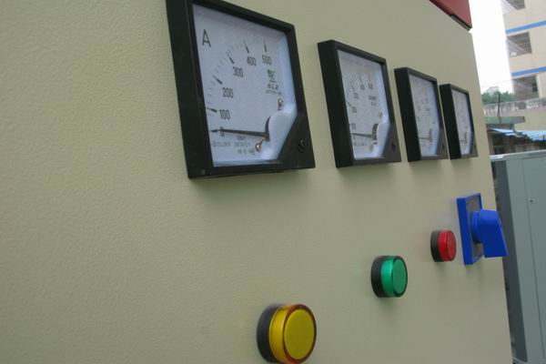 汤原配电柜-3683讲讲配电柜注意事项